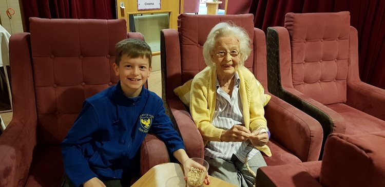 Crowborough care home residents set their eyes on the skies